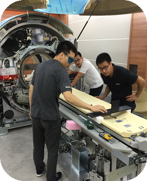 专业的医疗设备服务团队